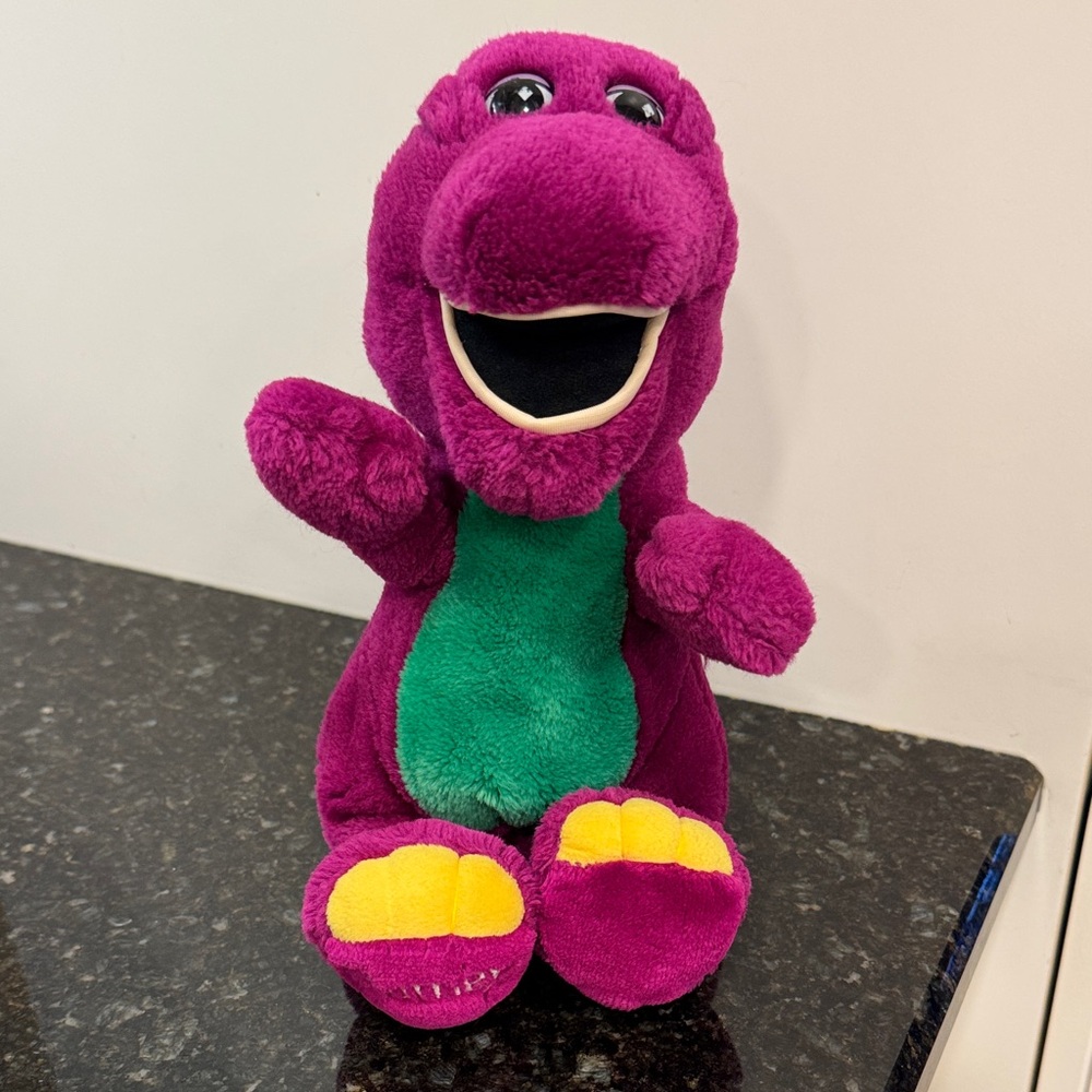 Vintage 1992 DAKIN Barney the Dinosaur Smiling Purple 14" Long Plush 11" Sitting